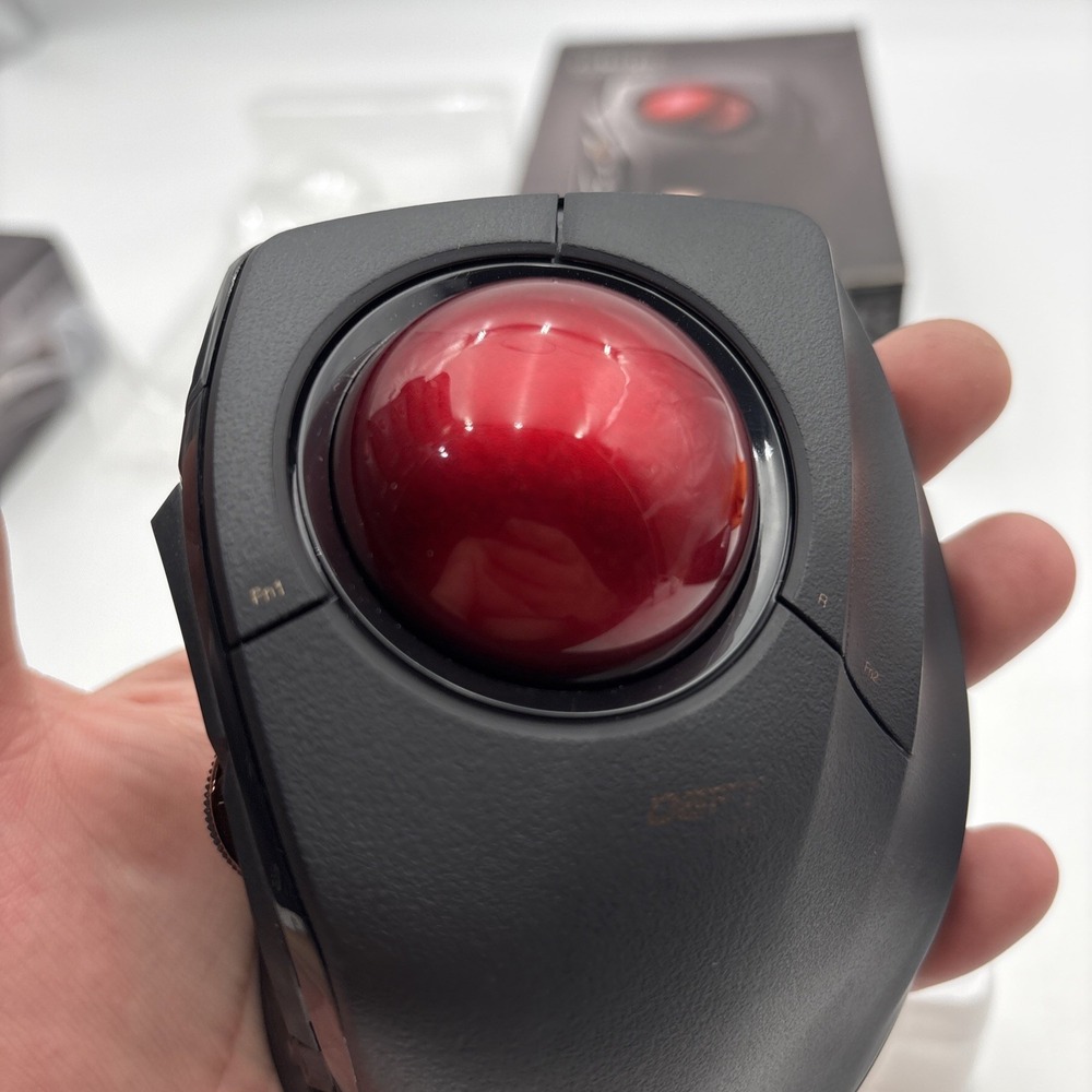 Elecom Deft Pro Trackball Mouse - Picture 9 of 9